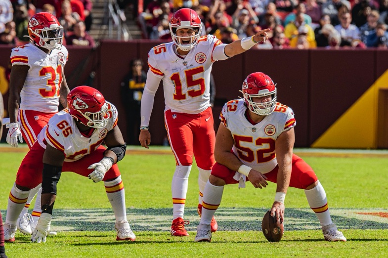 Patrick Mahomes, centre